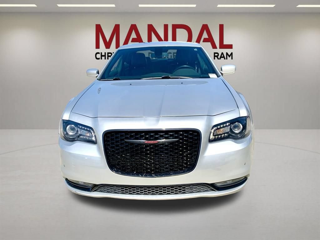 Used 2021 Chrysler 300 S RWD image 2