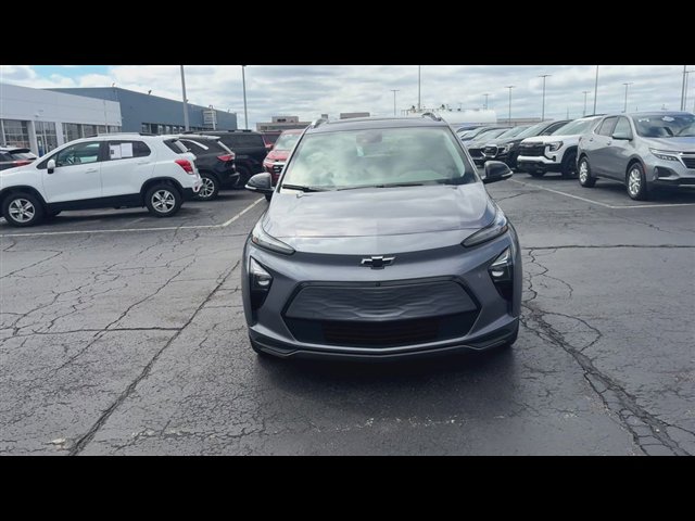 Certified 2022 Chevrolet Bolt EUV Premier w/ Launch Edition FWD image 3