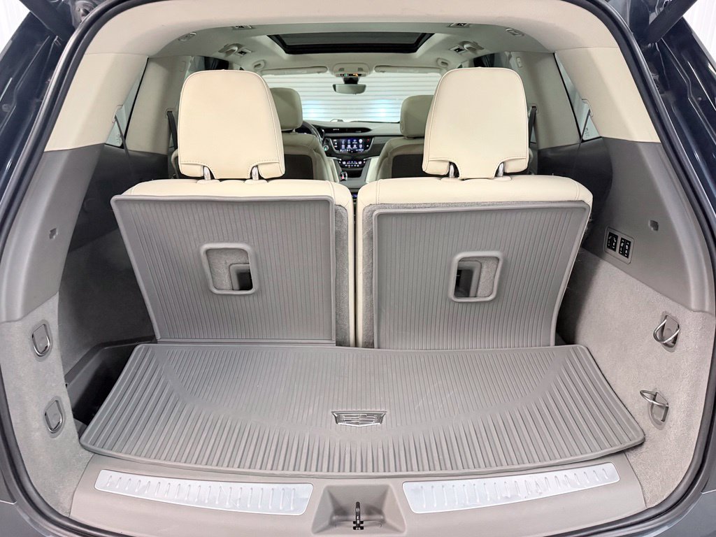 Used 2020 Cadillac XT6 Premium Luxury FWD image 43