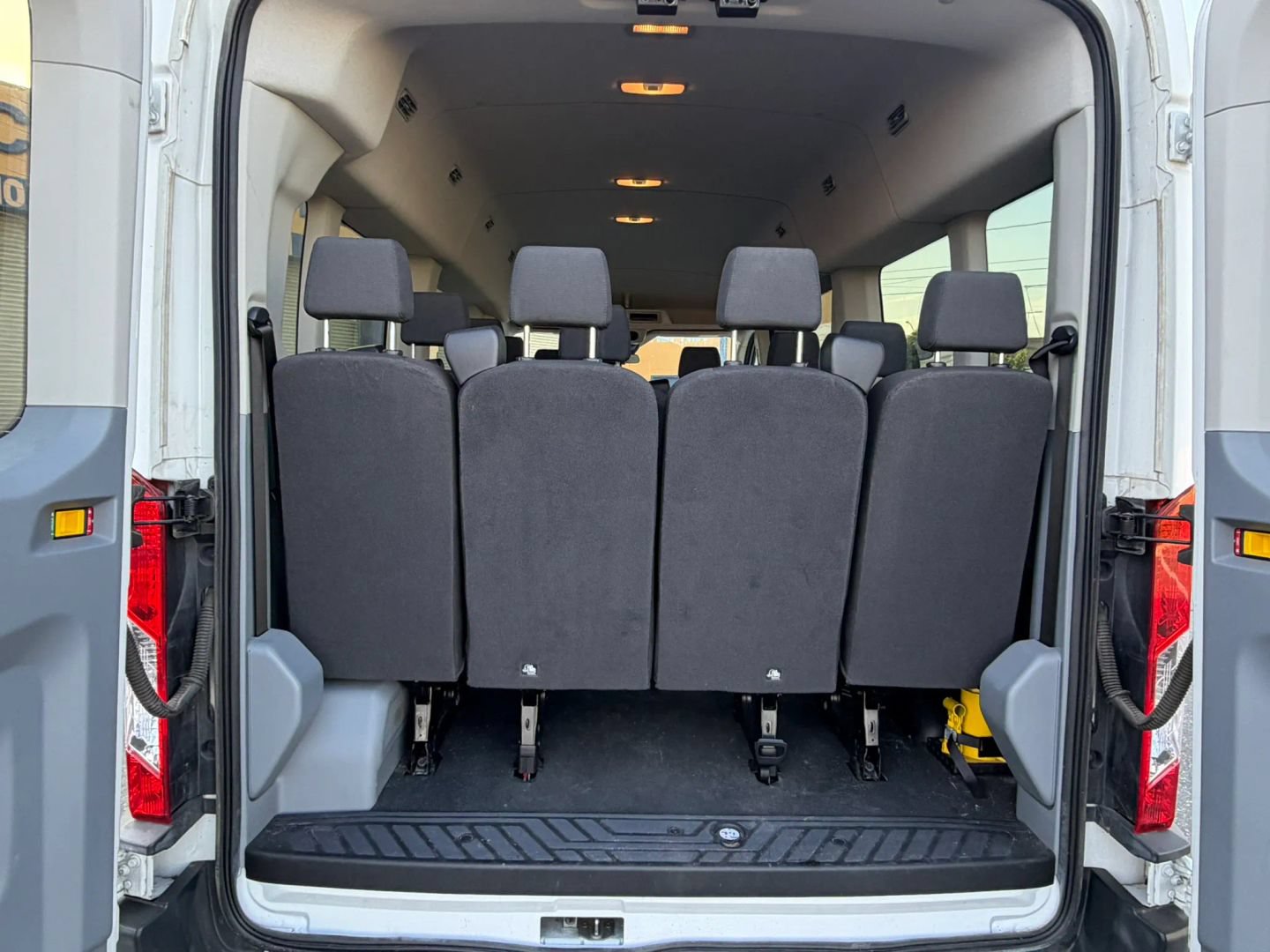 Used 2018 Ford Transit 350 XLT RWD image 12