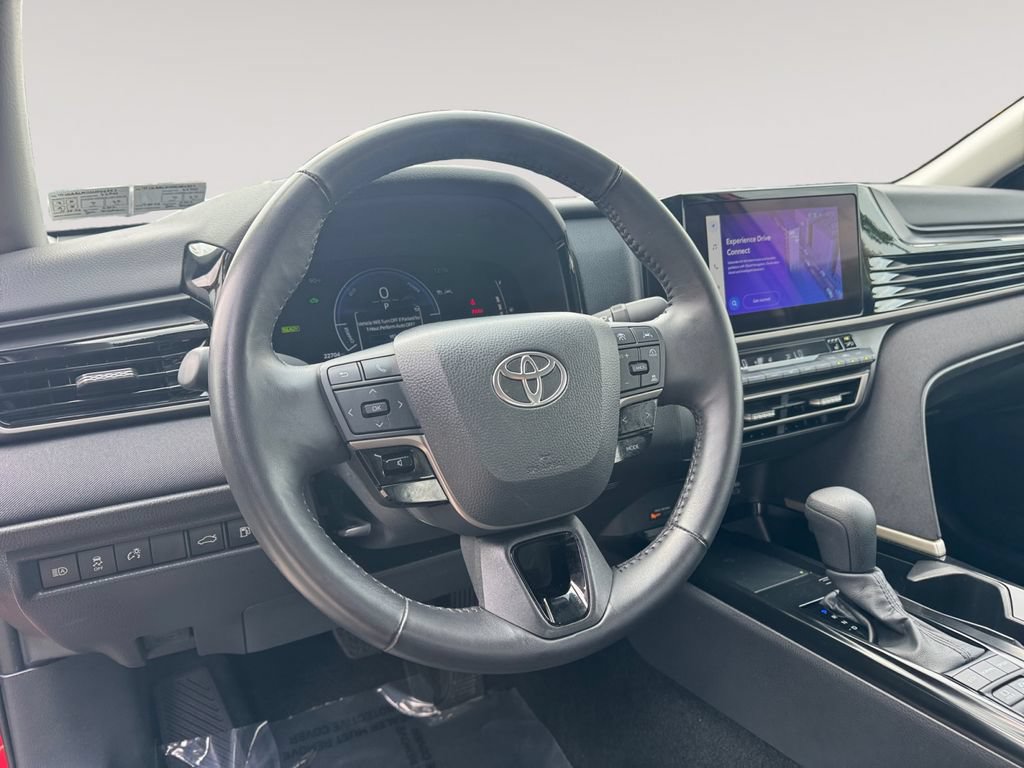 Used 2025 Toyota Camry LE w/ Convenience Package FWD image 12