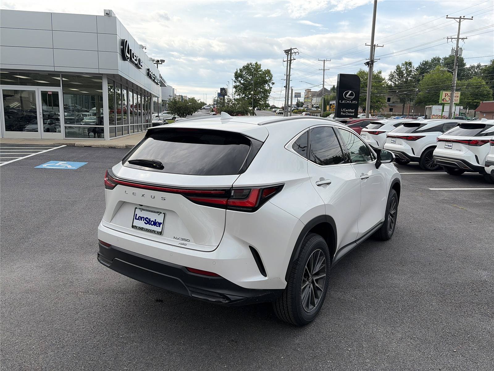 Certified 2024 Lexus NX 350 AWD image 5