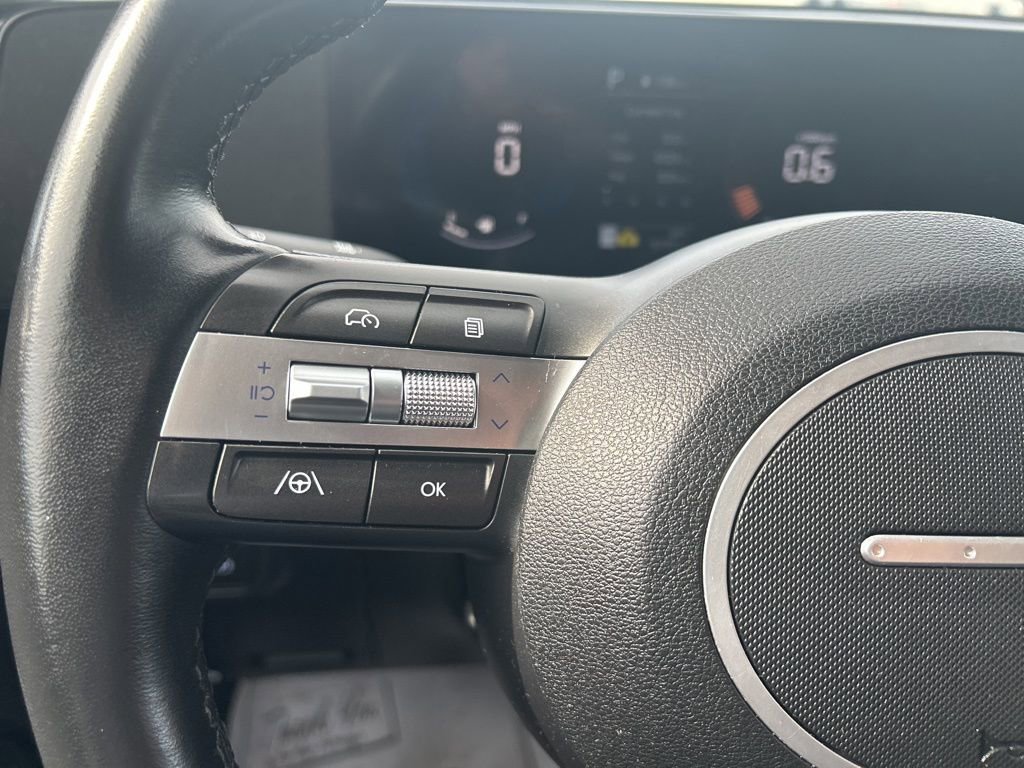 Used 2024 Hyundai Kona SEL AWD/4WD image 29