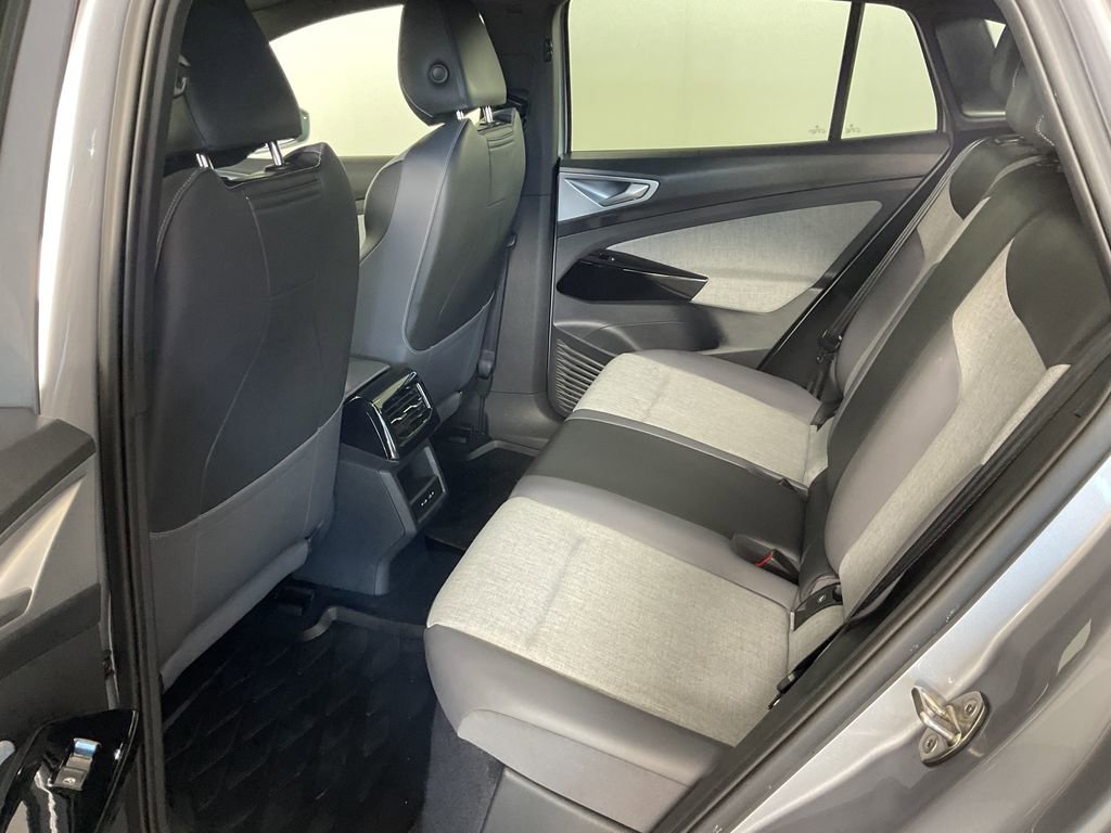 Used 2023 Volkswagen ID.4 Pro image 19