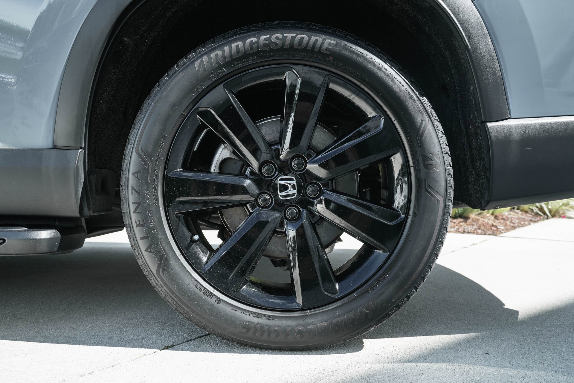 Used 2025 Honda Pilot Black Edition image 28