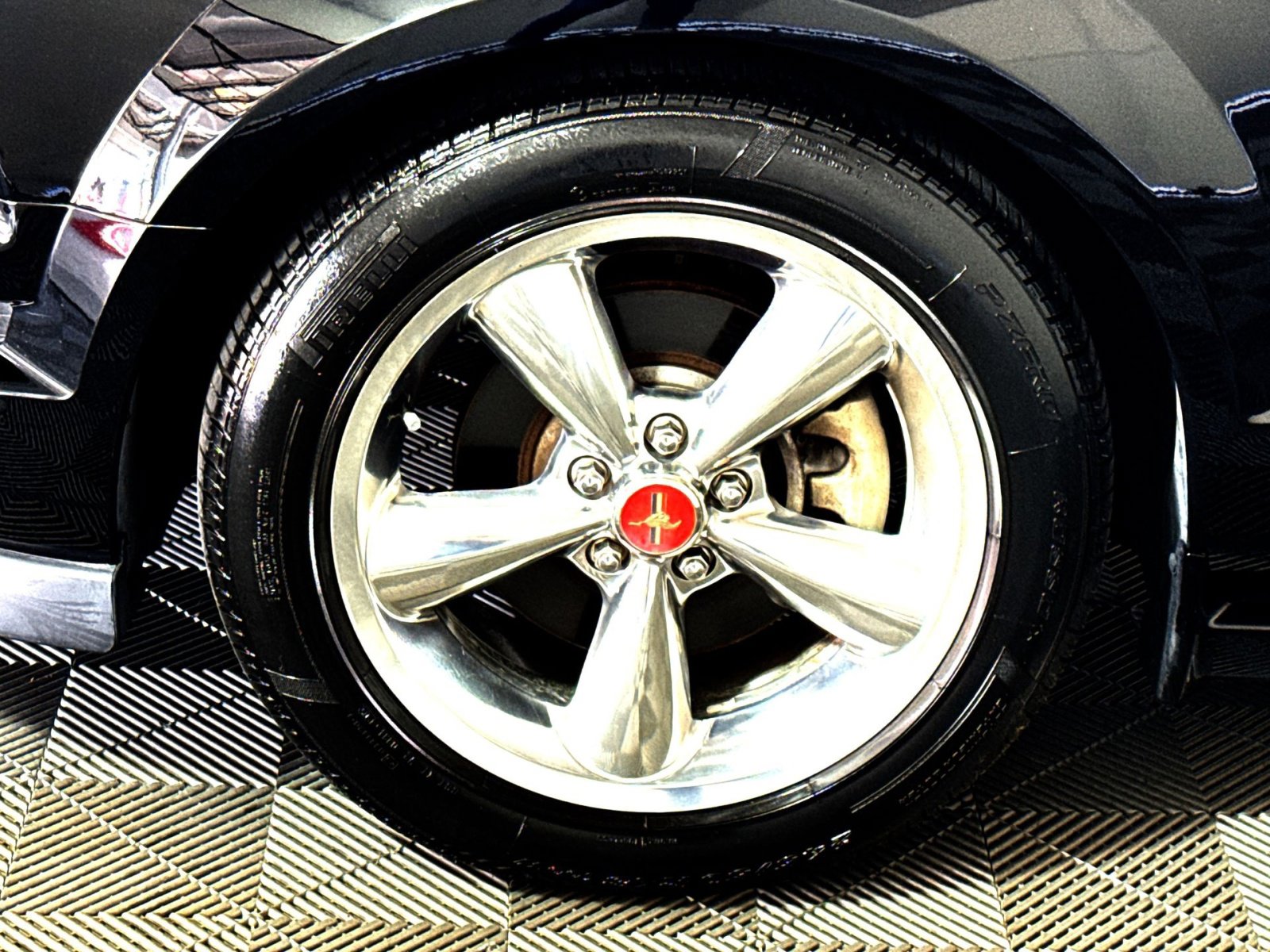 Used 2006 Ford Mustang GT RWD image 12