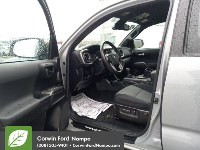 Used 2021 Toyota Tacoma TRD Off-Road image 9