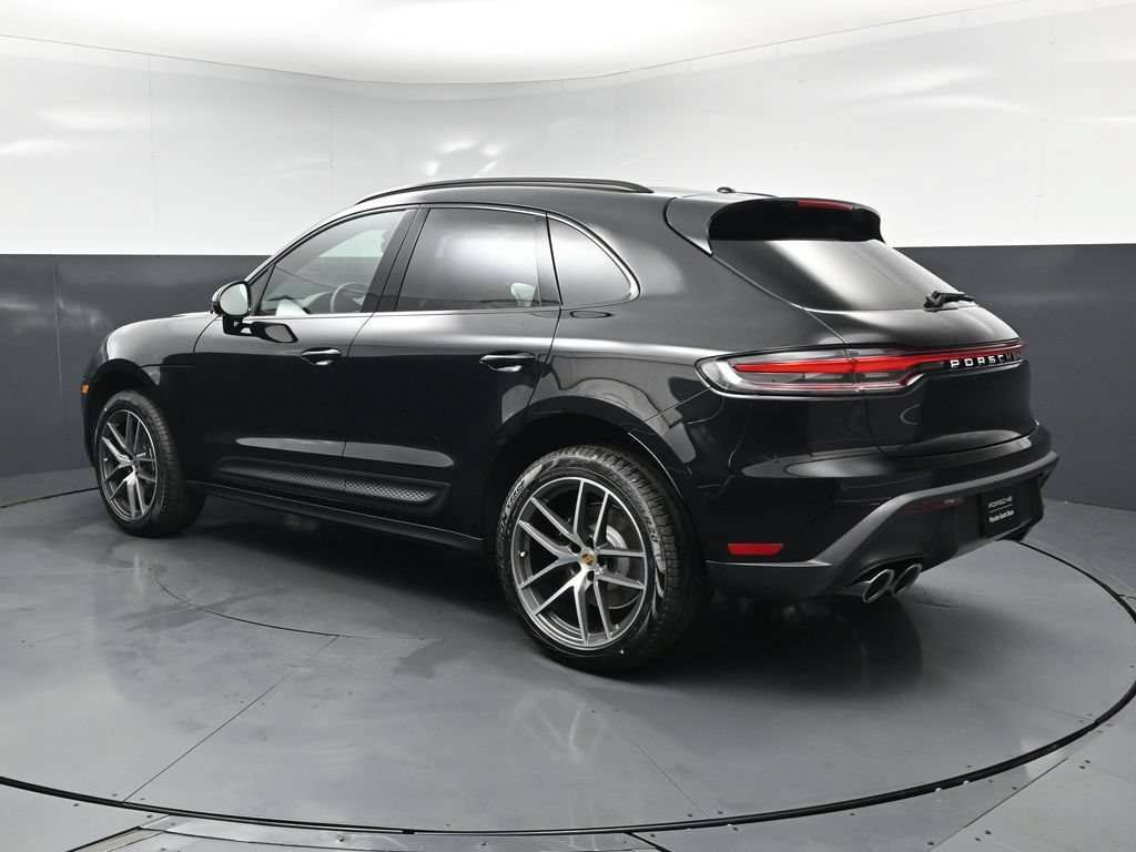 New 2026 Porsche Macan AWD/4WD image 3