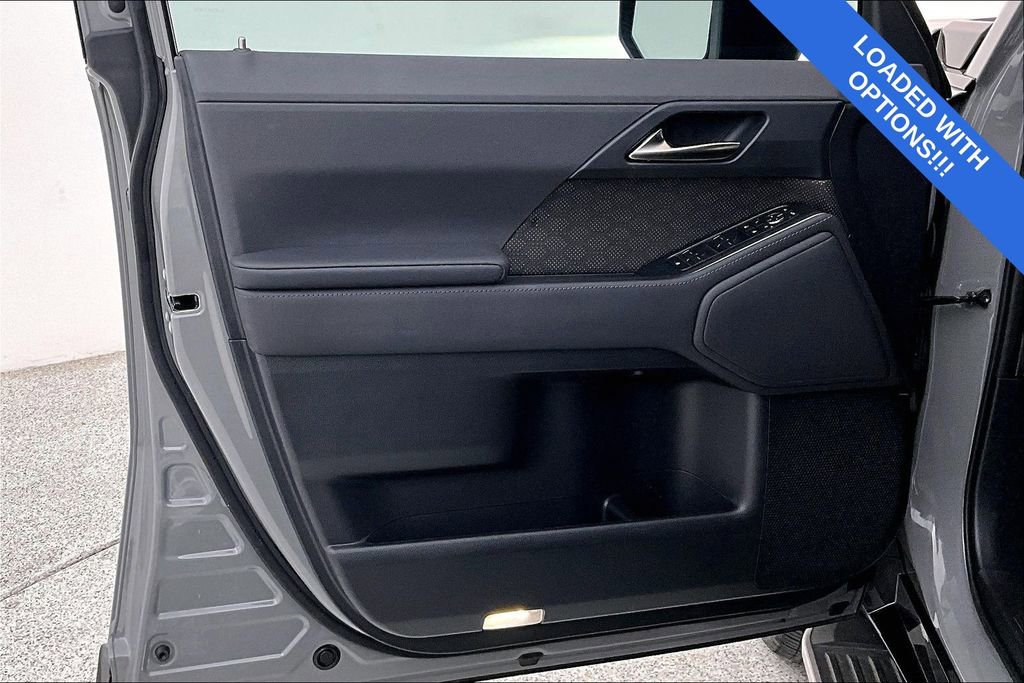 Used 2025 Lexus GX 550 image 23