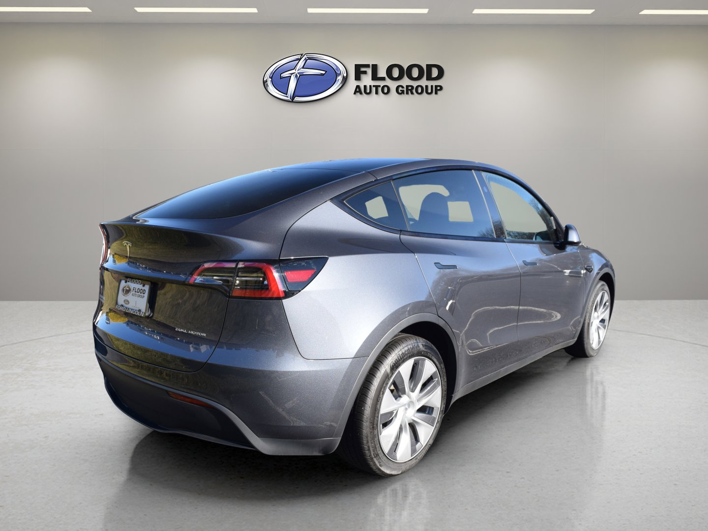 Used 2023 Tesla Model Y Long Range image 4