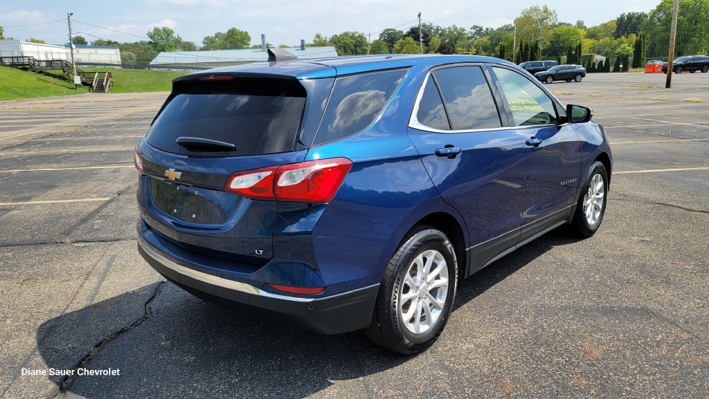 Used 2019 Chevrolet Equinox LT w/ Driver Convenience Package FWD image 12