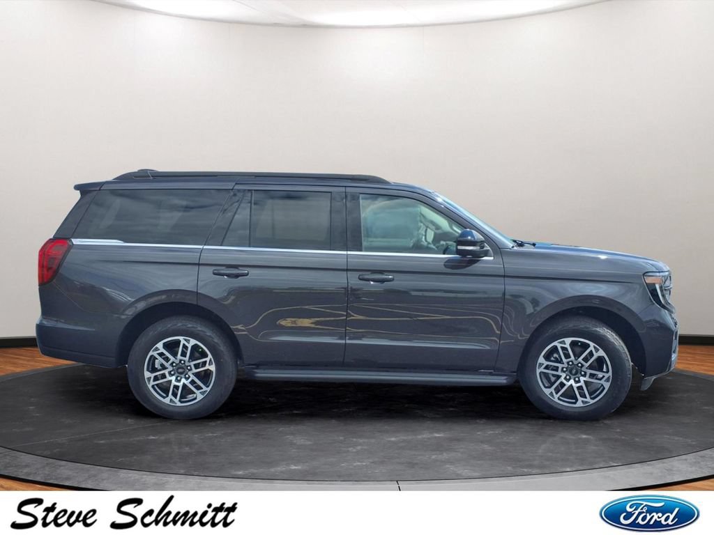New 2026 Ford Expedition Active AWD/4WD image 29