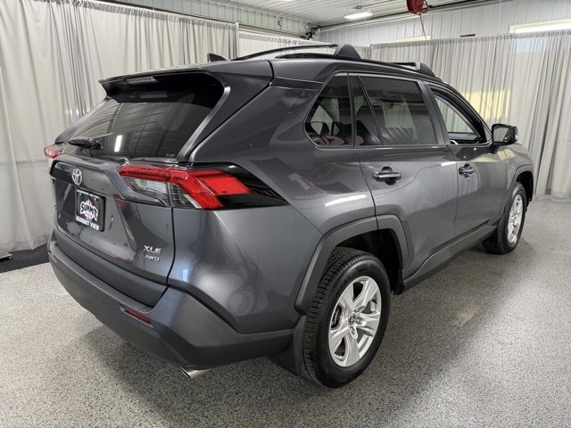 Used 2021 Toyota RAV4 XLE image 4