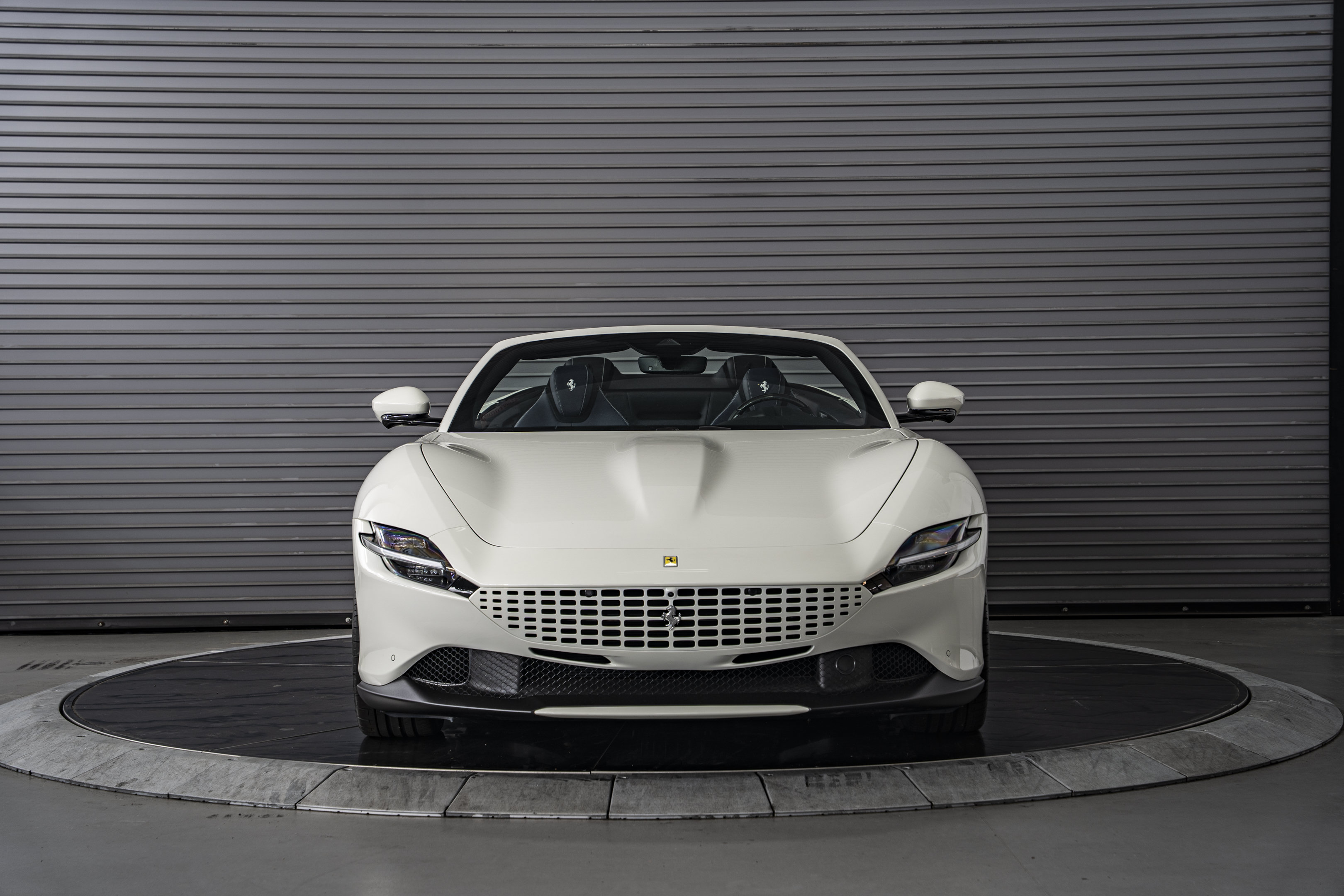 Used 2026 Ferrari Roma Spider RWD image 8