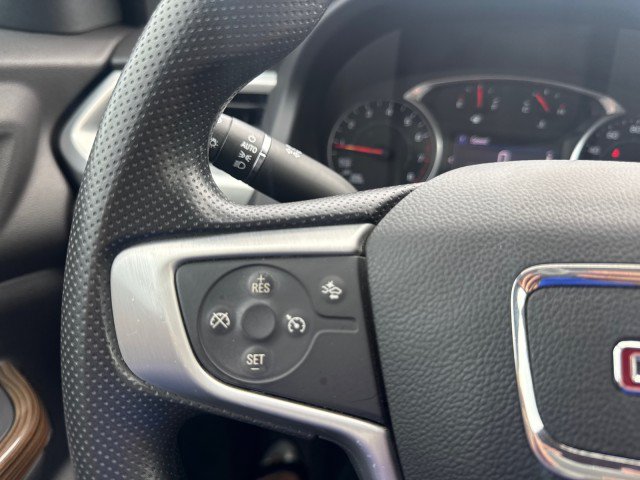 Used 2022 GMC Acadia SLE w/ Driver Convenience Package FWD image 29