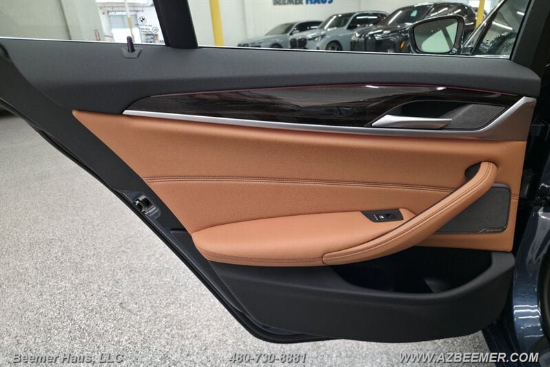 Used 2023 BMW 530e w/ Premium Package RWD image 32