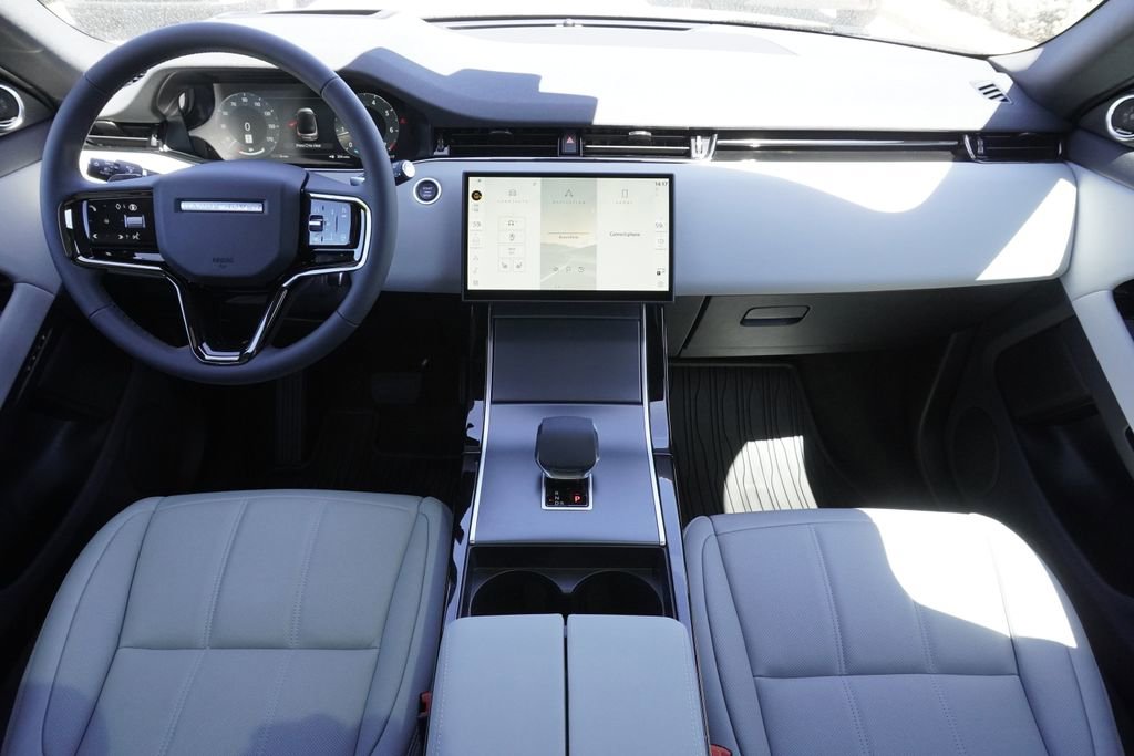New 2026 Land Rover Range Rover Evoque S AWD/4WD image 9