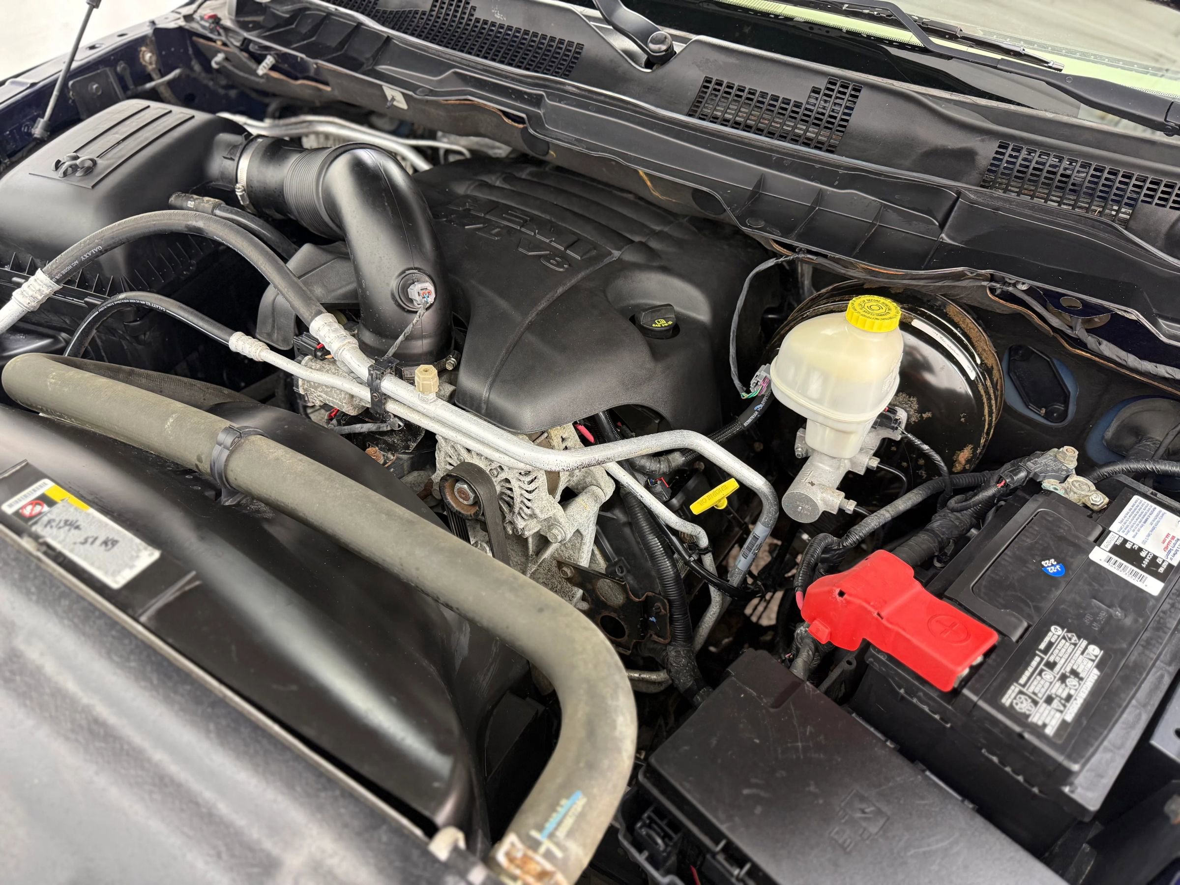 Used 2016 RAM 1500 Laramie image 35