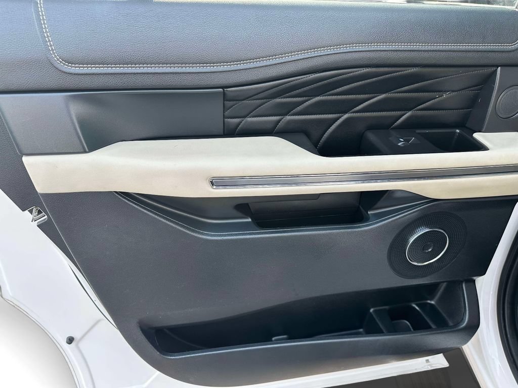 Used 2019 Ford Expedition Max Platinum AWD/4WD image 12