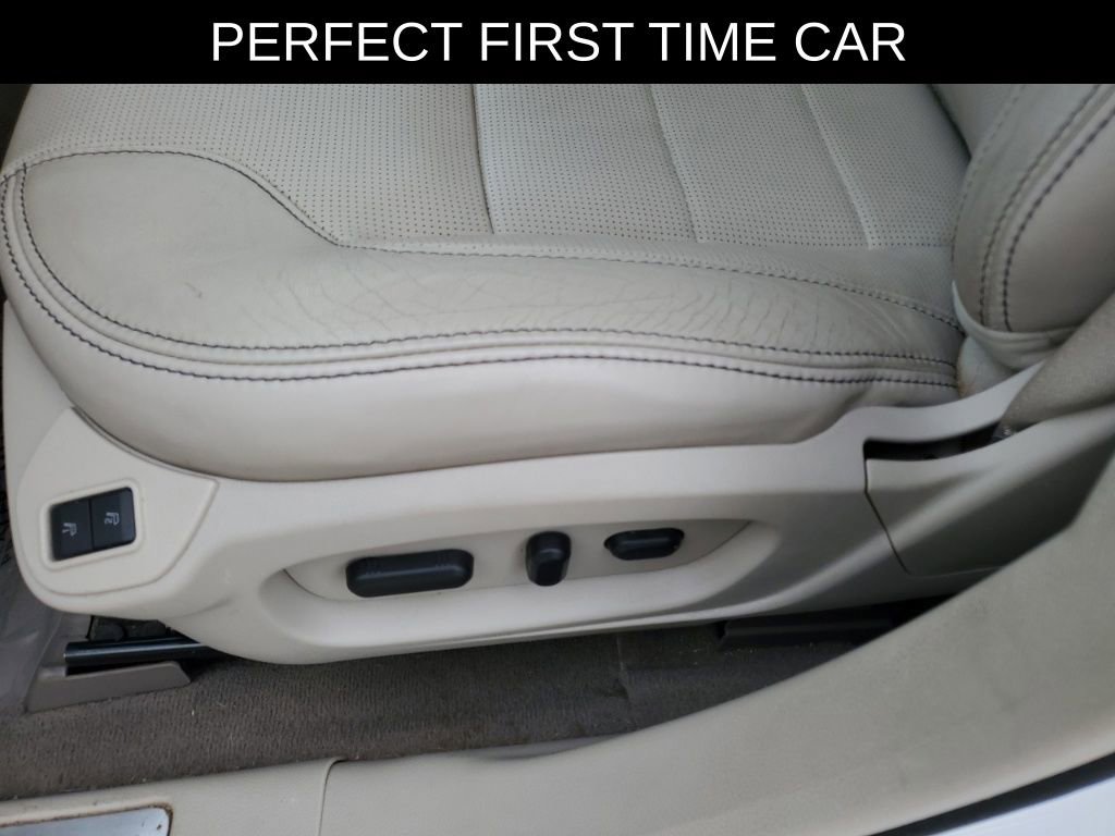 Used 2011 Ford Taurus Limited w/ 301A Rapid Spec Order Code image 14