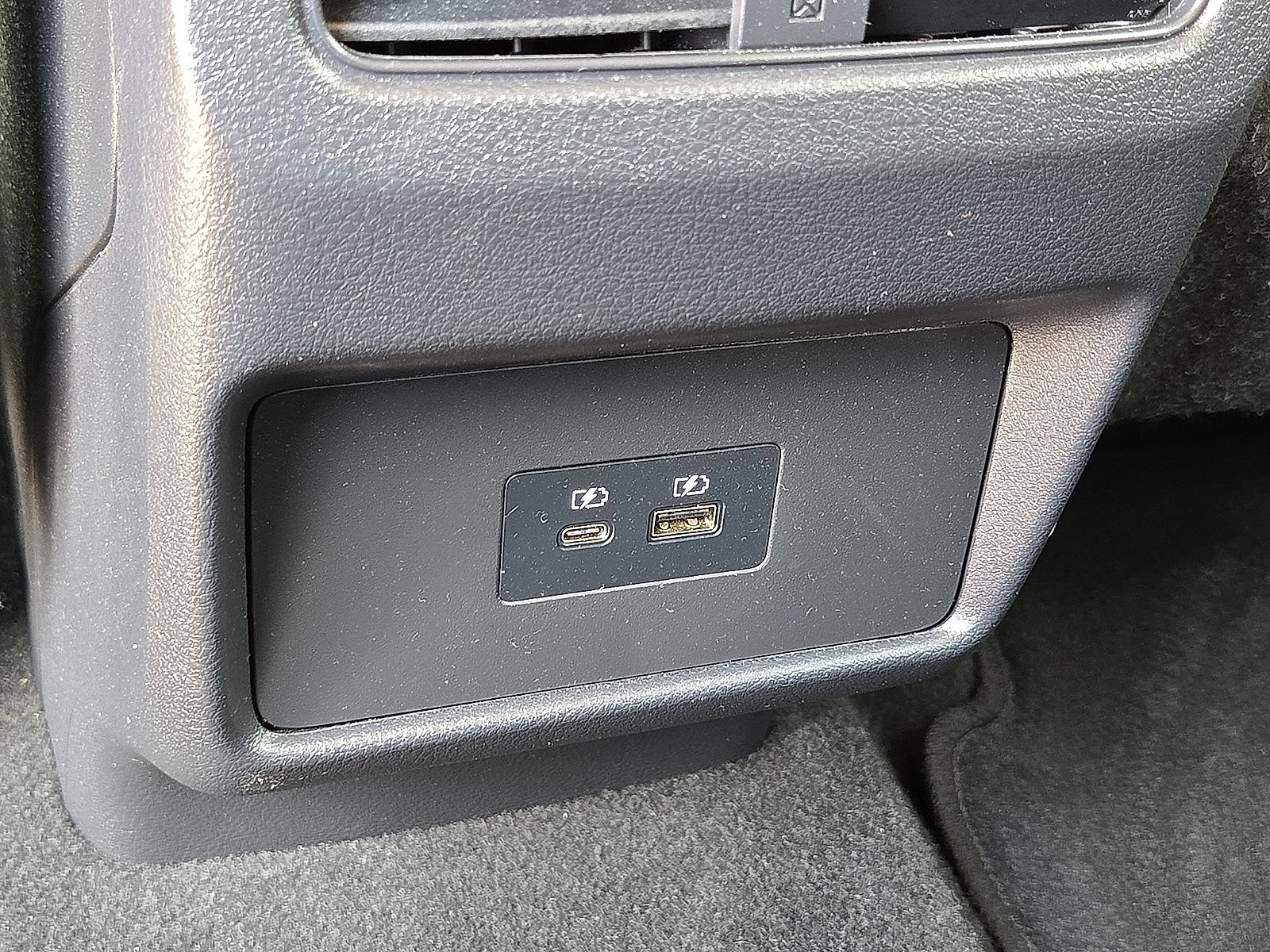 Used 2023 Nissan Rogue SV FWD image 15