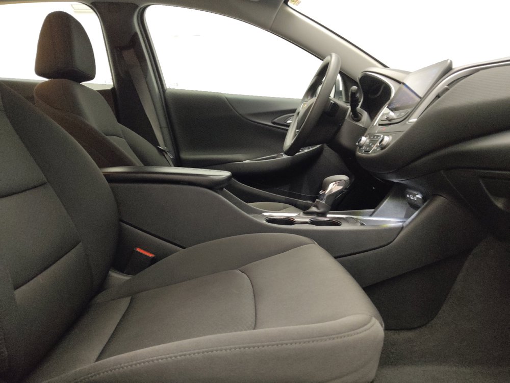 Used 2025 Chevrolet Malibu LT FWD image 21