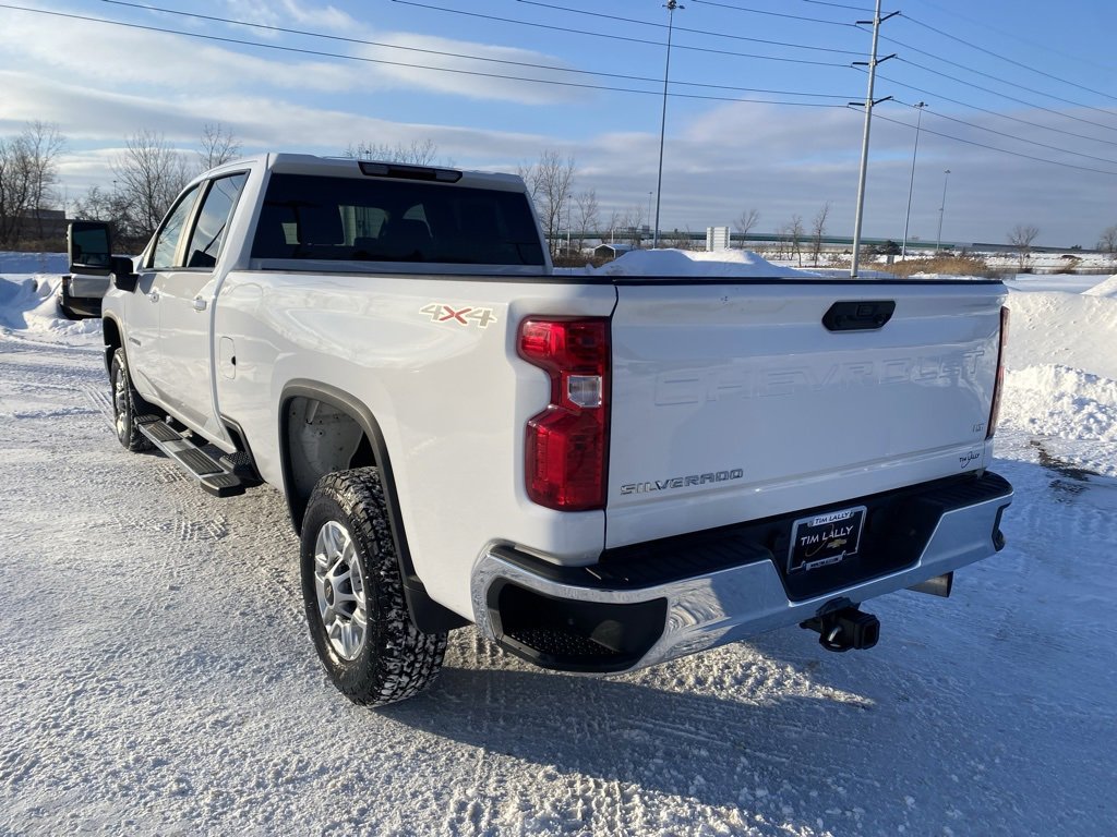 Used 2025 Chevrolet Silverado 2500 LT w/ Convenience Package image 5