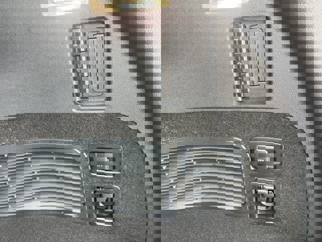 Used 2025 Lincoln Aviator AWD w/ Jet Appearance Package image 12