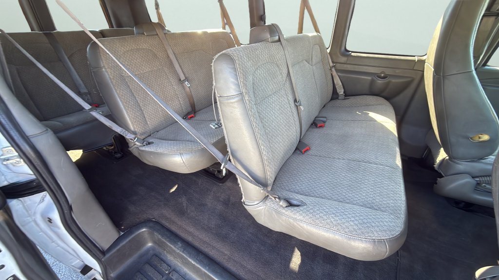 Used 2019 Chevrolet Express 3500 LT w/ LT Preferred Equipment Group RWD image 8