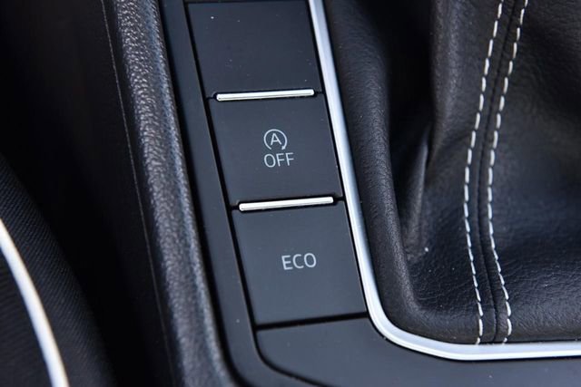 Certified 2024 Volkswagen Jetta Sport image 17