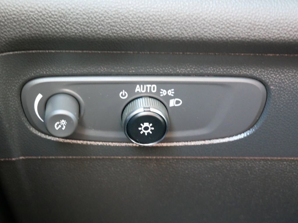 Used 2023 Buick Envision Preferred w/ Sport Touring Package image 22