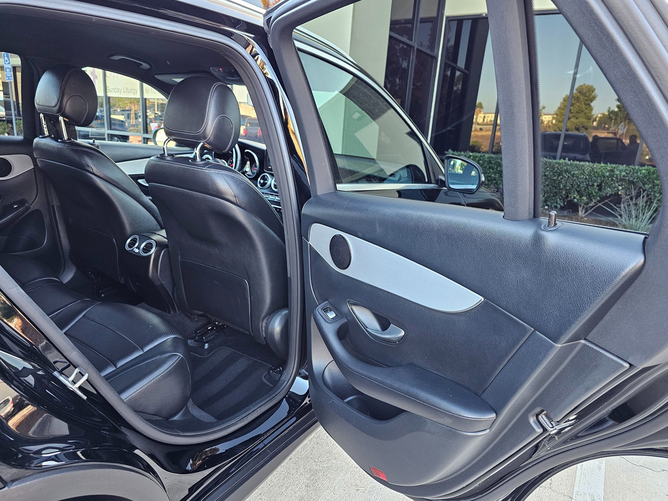 Used 2022 Mercedes-Benz GLC 300 image 21