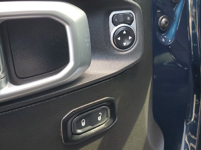 Certified 2025 Jeep Wrangler Sport AWD/4WD image 19