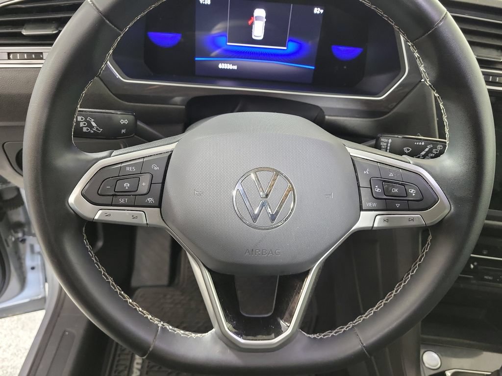 Used 2023 Volkswagen Tiguan SE FWD image 15