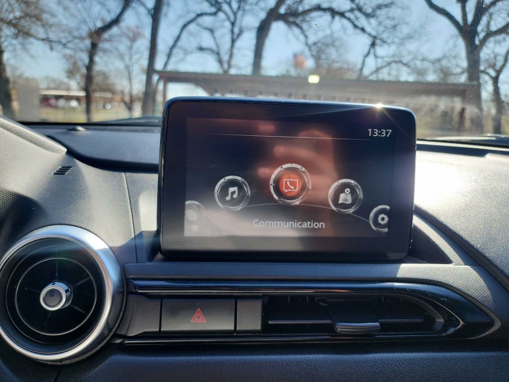 Used 2019 MAZDA MX-5 Miata Sport image 19