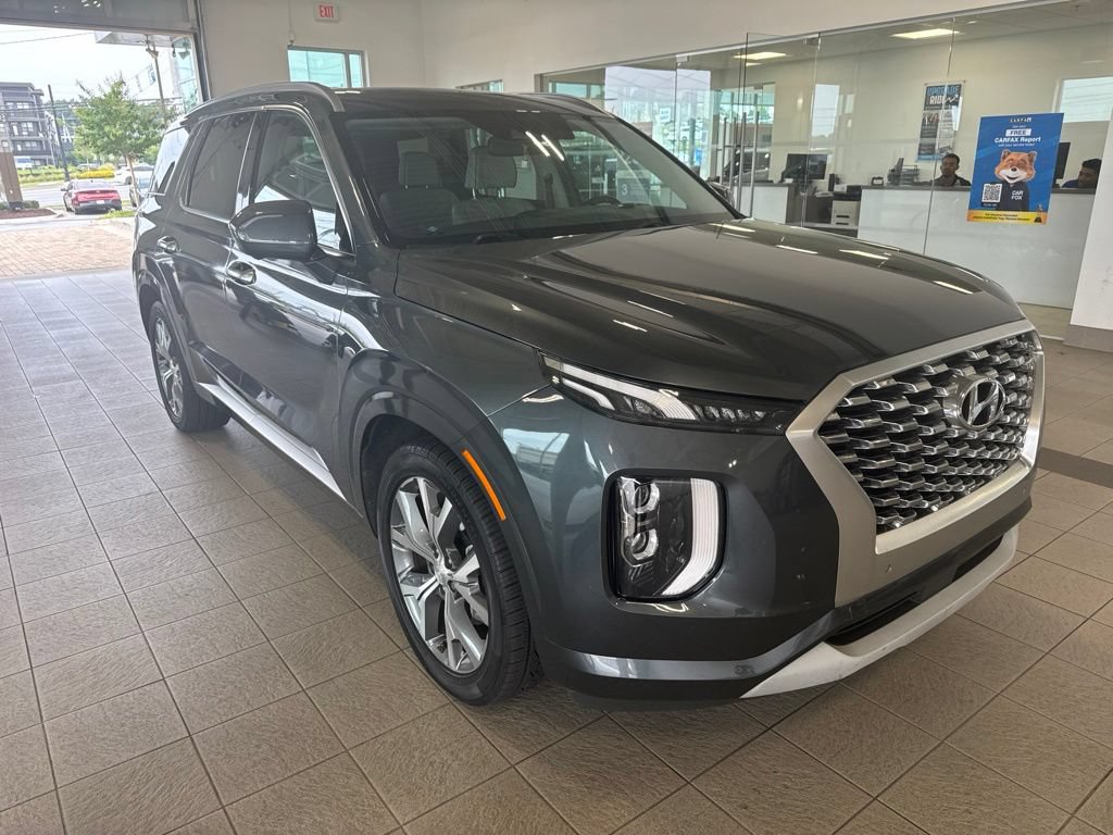 Used 2022 Hyundai Palisade Limited FWD image 3