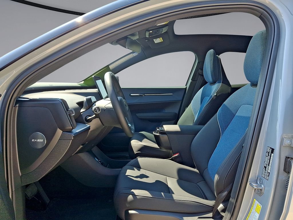 New 2025 Volvo EX30 Plus w/ Protection Package Premier AWD/4WD image 20