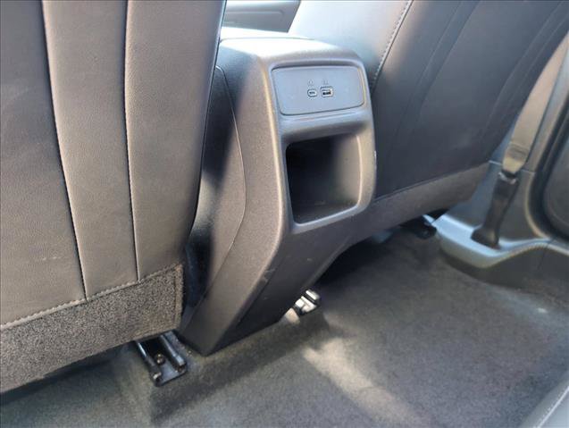 Used 2025 Chevrolet Trax LT FWD image 27