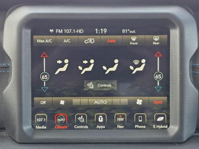 Used 2022 Jeep Wrangler Unlimited Rubicon 4xe w/ Cold Weather Group AWD/4WD image 38