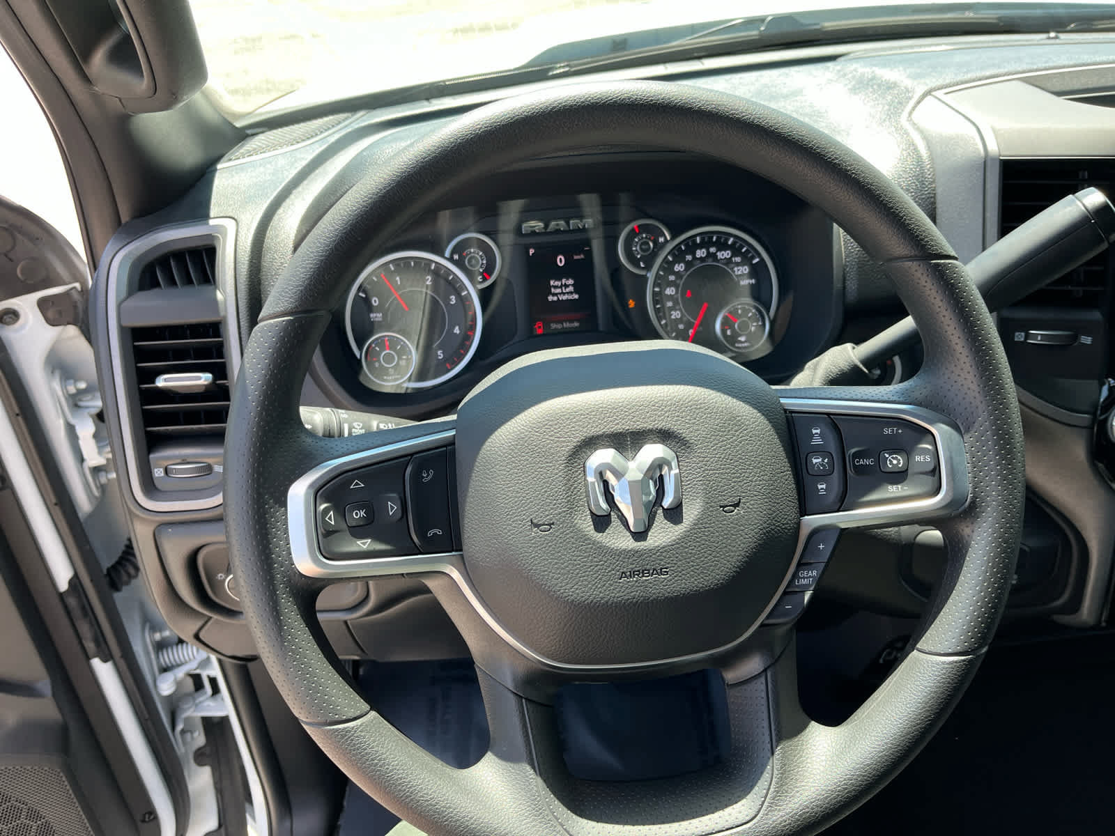 New 2026 RAM 3500 Tradesman AWD/4WD image 13