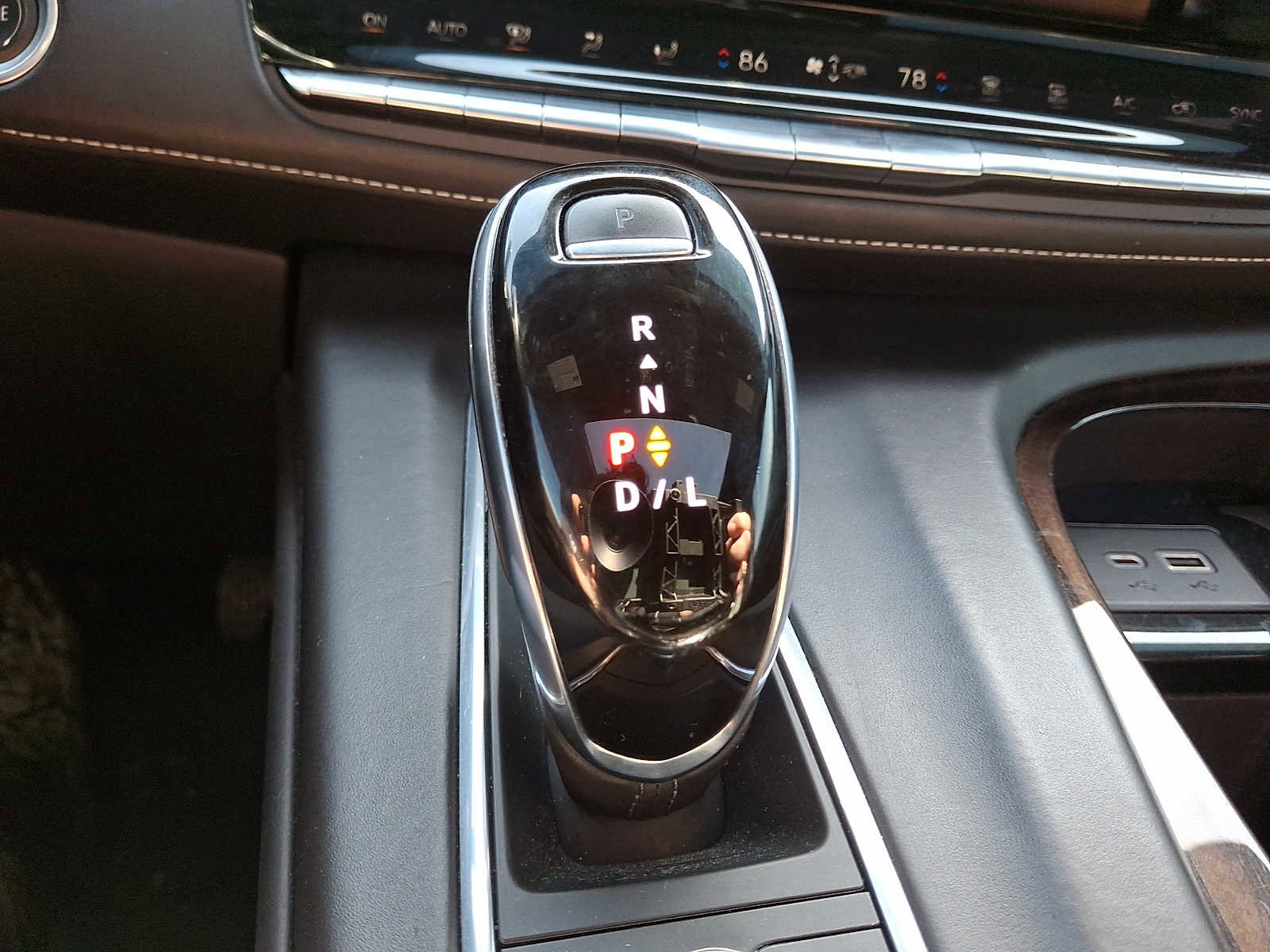 Used 2021 Cadillac Escalade ESV Sport Platinum w/ LPO, ONYX Package image 19