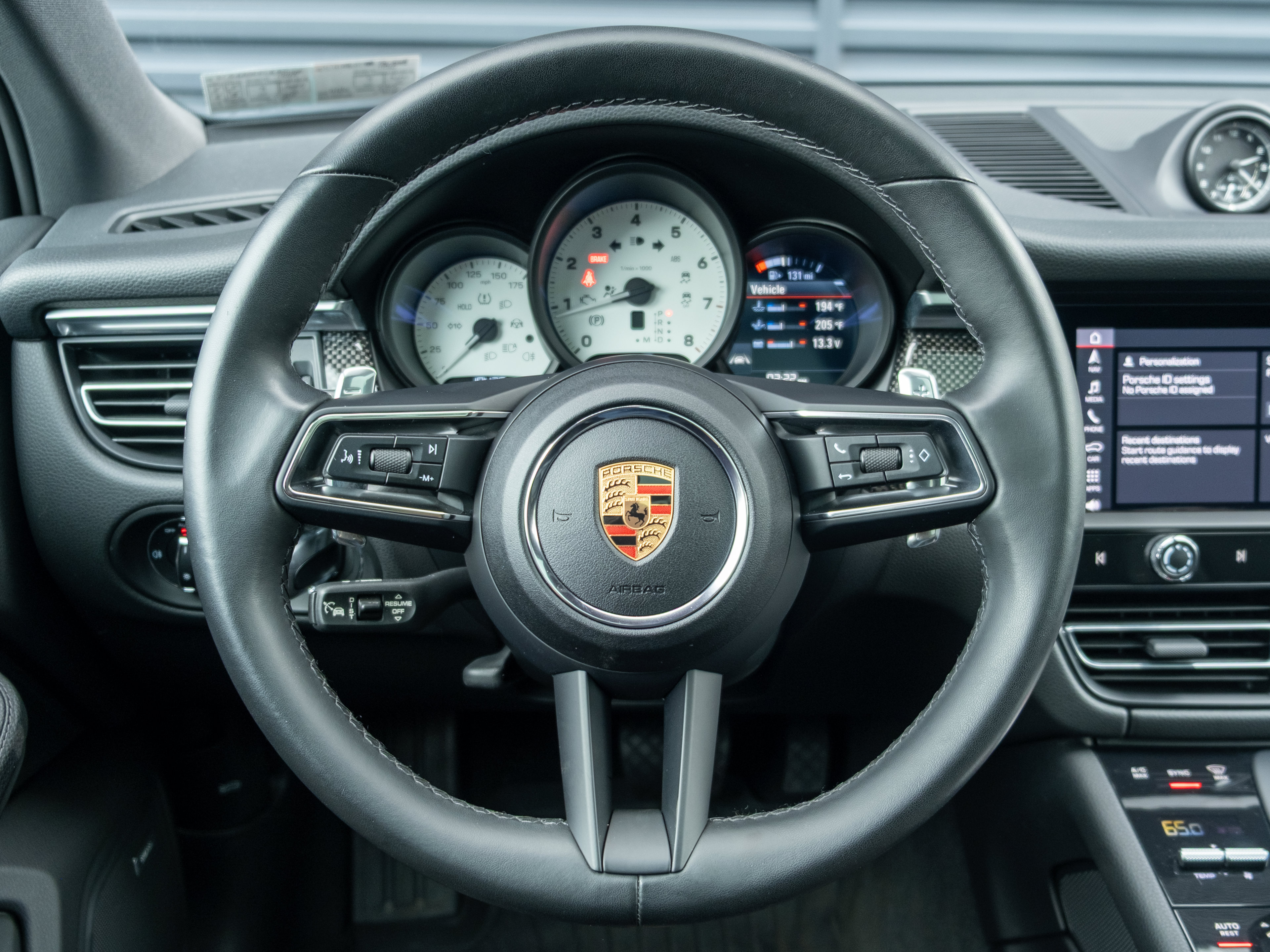 Certified 2023 Porsche Macan AWD/4WD image 22