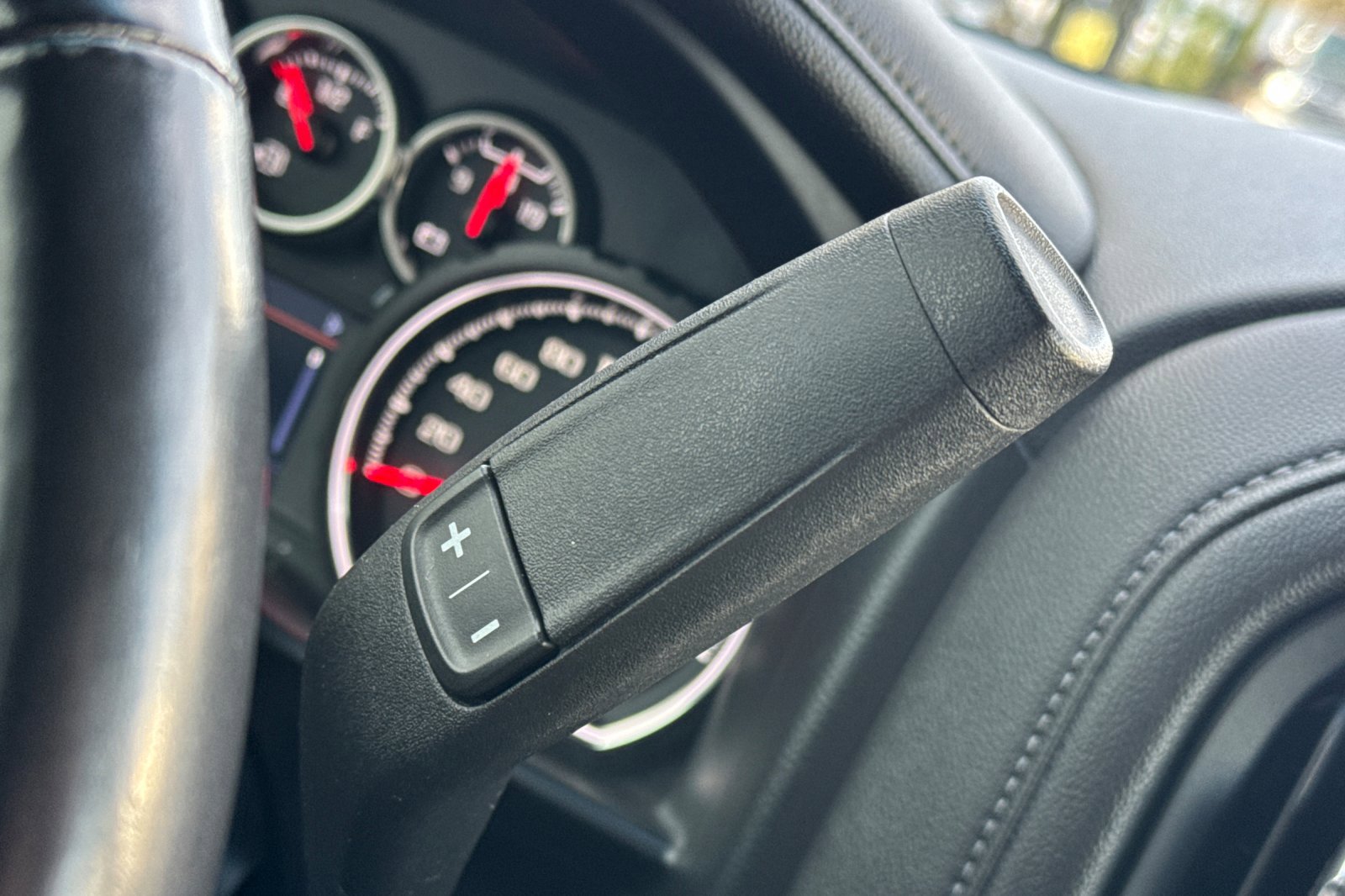 Used 2019 Chevrolet Silverado 1500 LTZ w/ LTZ Convenience Package image 21