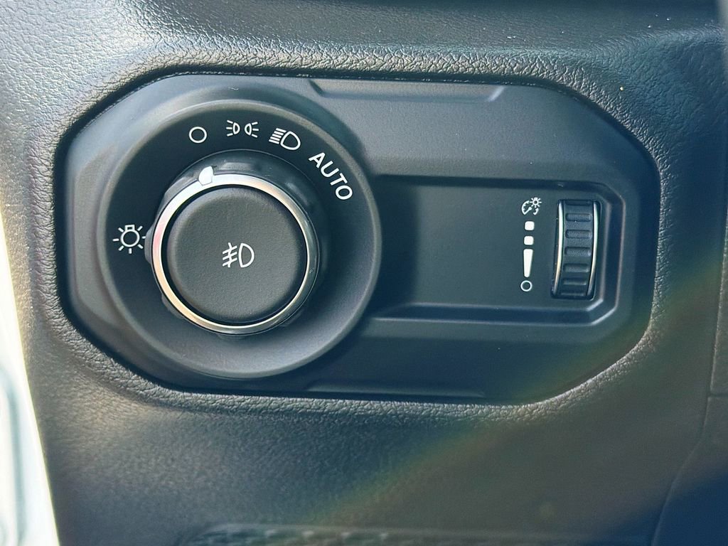 Used 2023 Jeep Wrangler Sport S image 32