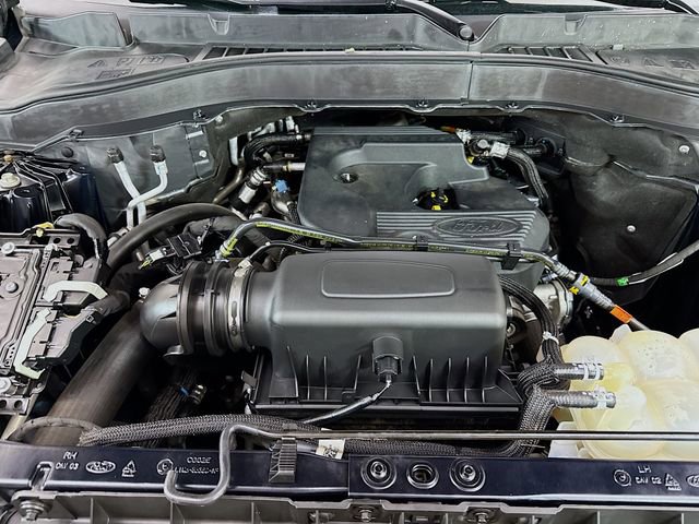 Used 2020 Ford Explorer XLT w/ Equipment Group 202A image 30