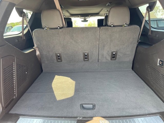 Used 2021 GMC Yukon XL Denali w/ Denali Premium Package image 21