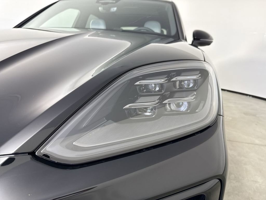 New 2026 Porsche Cayenne image 11