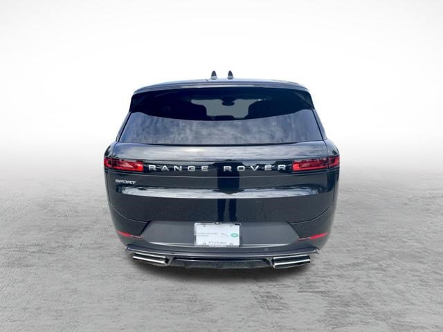 Used 2024 Land Rover Range Rover Sport SE AWD/4WD image 6