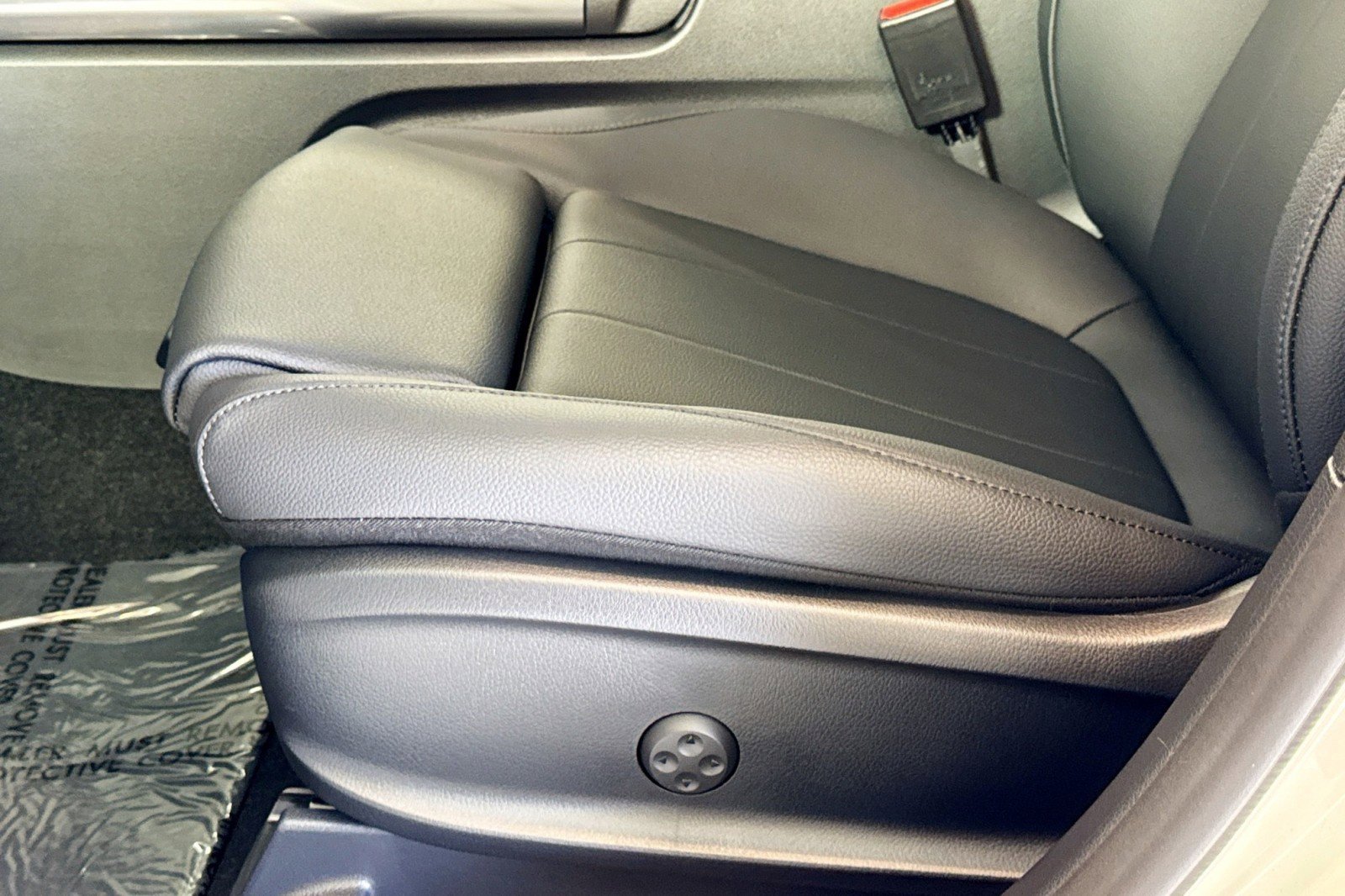 New 2026 Mercedes-Benz GLA 250 4MATIC image 17
