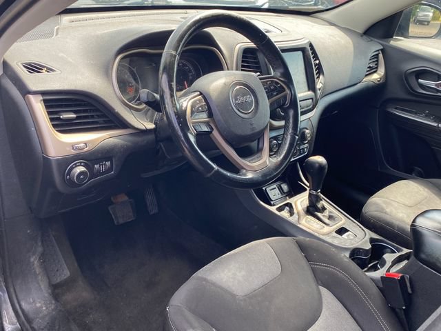 Used 2014 Jeep Cherokee Latitude w/ Cold Weather Group FWD image 5